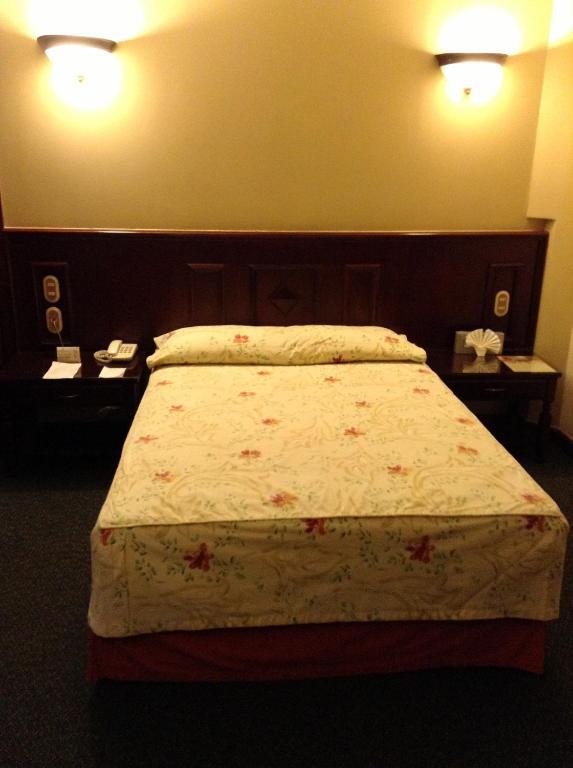 Hotel Real De Uruapan Uruapan  客房 照片